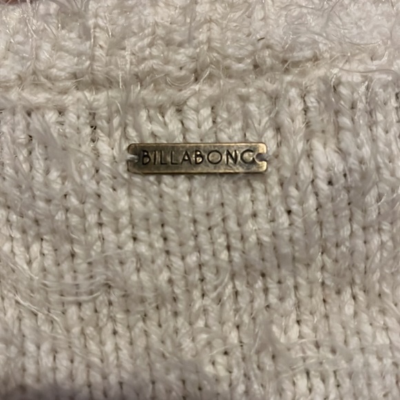 Ladies Billabong Fuzzy soft cream colored Aztec Tribal Print Sweater M - Picture 8 of 9